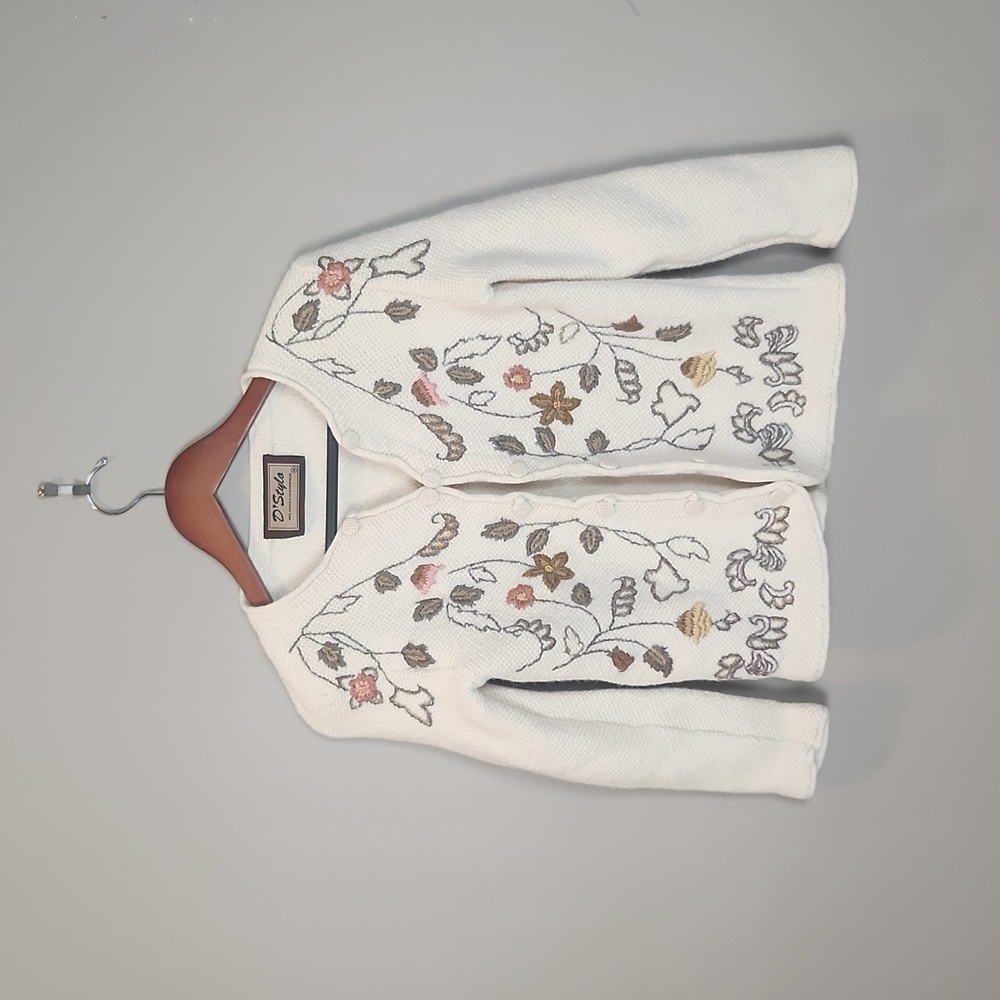 D'Stylo Vintage Alpaca Floral Embroidered‎ Cardigan Size Small